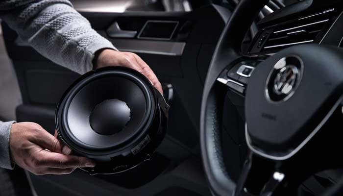 What is the difference between coaxial and component speakers?