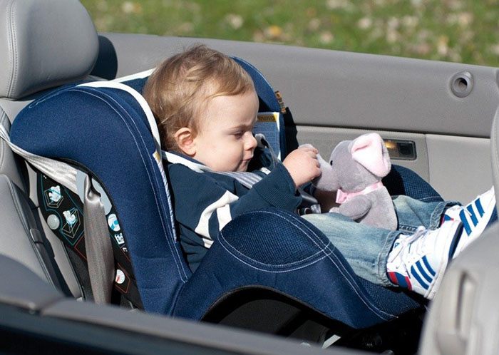 10 hot questions about child car seats