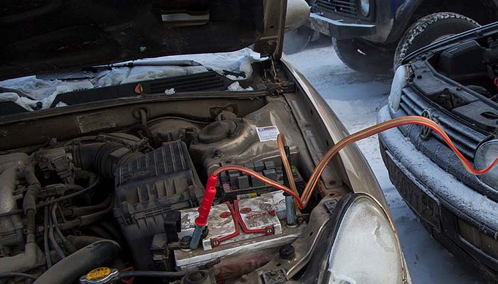 8 common mistakes when you try lighting a car with a shrunken battery