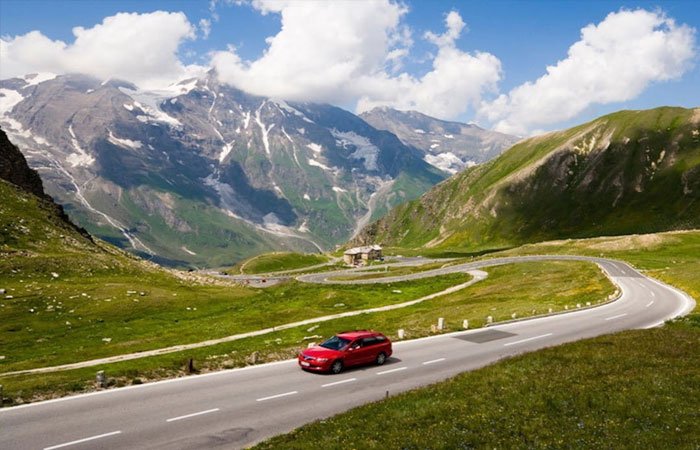 What to Take on a Road Trip in 2025? A Compressor Is a Must-Have!