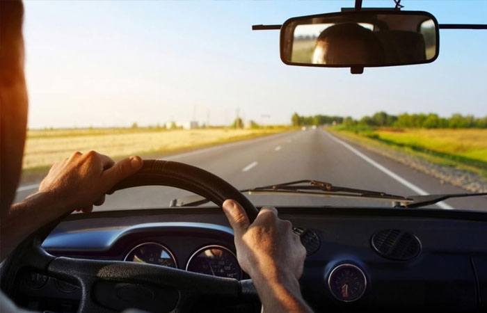 What to Take on a Road Trip? A Compressor is a Must-Have!