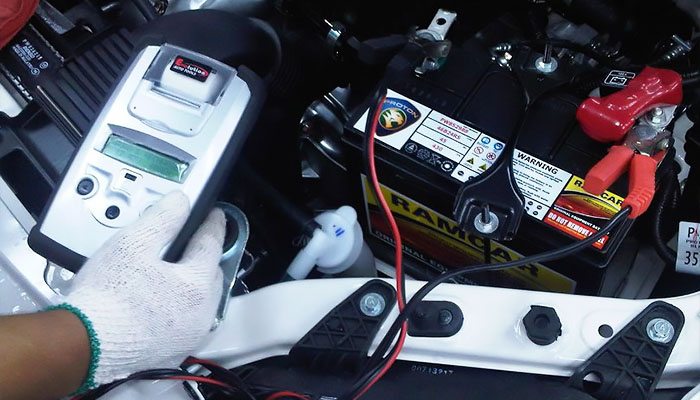 Some signs that the car battery should be replaced
