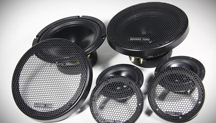 Overview of car speakers Ground Zero GZRC 165.3SQ and GZRC 165.2SQ 
