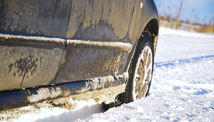 Should I wash your car in winter? And how to do it?
