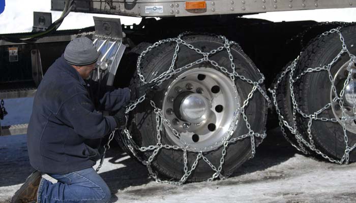 Choose snow chains for trucks