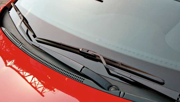 How to extend the life of car wipers