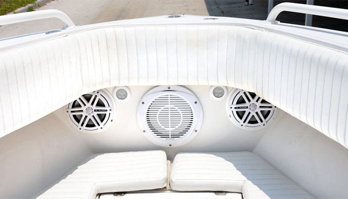 what to look for when choosing a marine subwoofer for the boat 