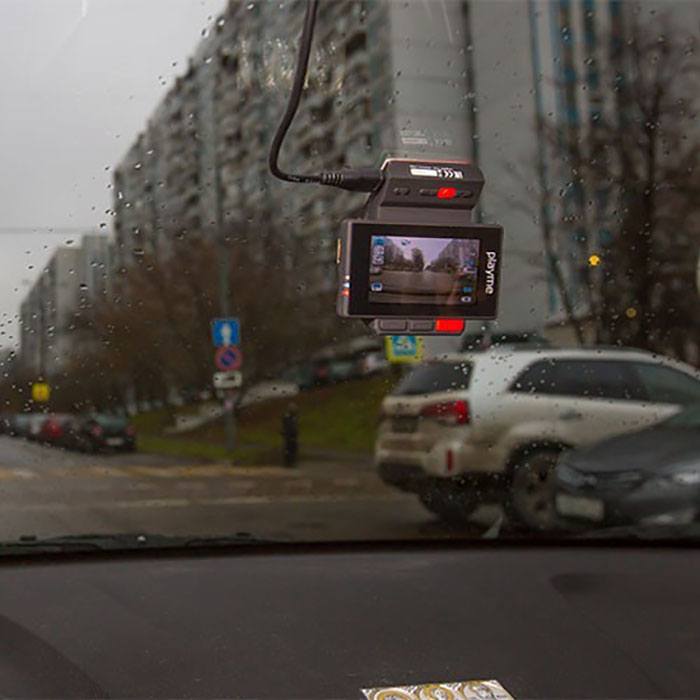 Автомобильный видеорегистратор Playme SVART