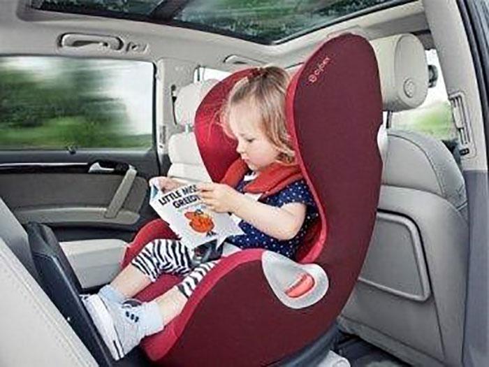 Safety precautions when using child car seats