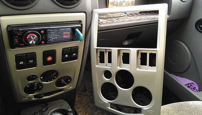 Features of the choice of transition frames for car radio