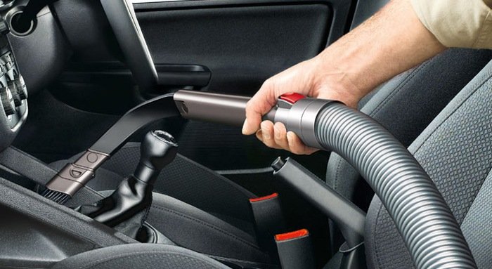 Cleaning by car vacuum cleaner