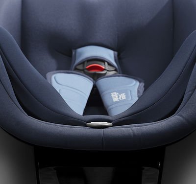 V-shaped adjustable headrest