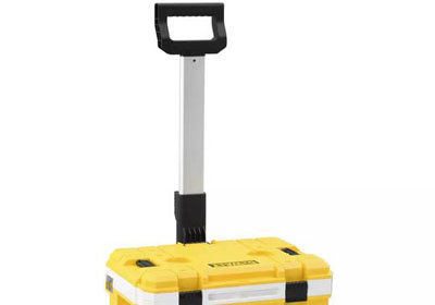 Easy to transport with telescopic handle