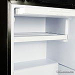 Auto-refrigerator with compressor BREVIA 22815 65 l